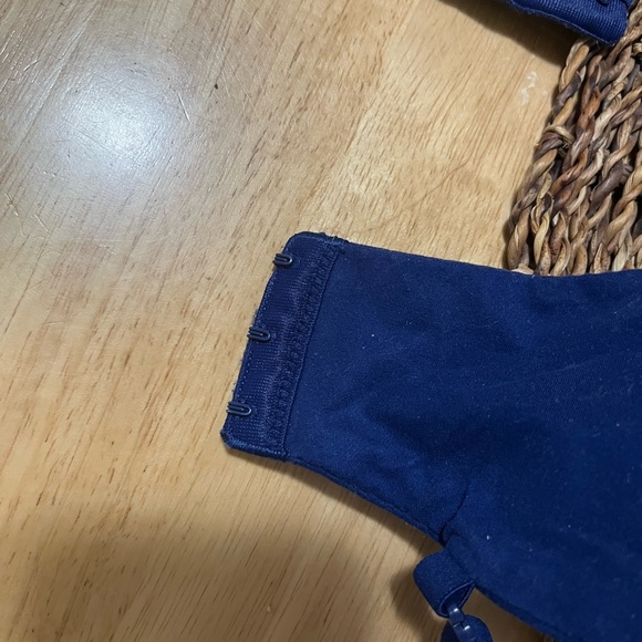 Awesome VS bra used but in great condition - Picture 6 of 8